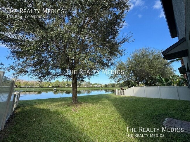 Building Photo - 5107 Appenine Loop W