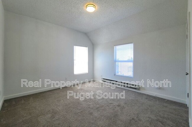 Building Photo - 2626 Rucker Ave