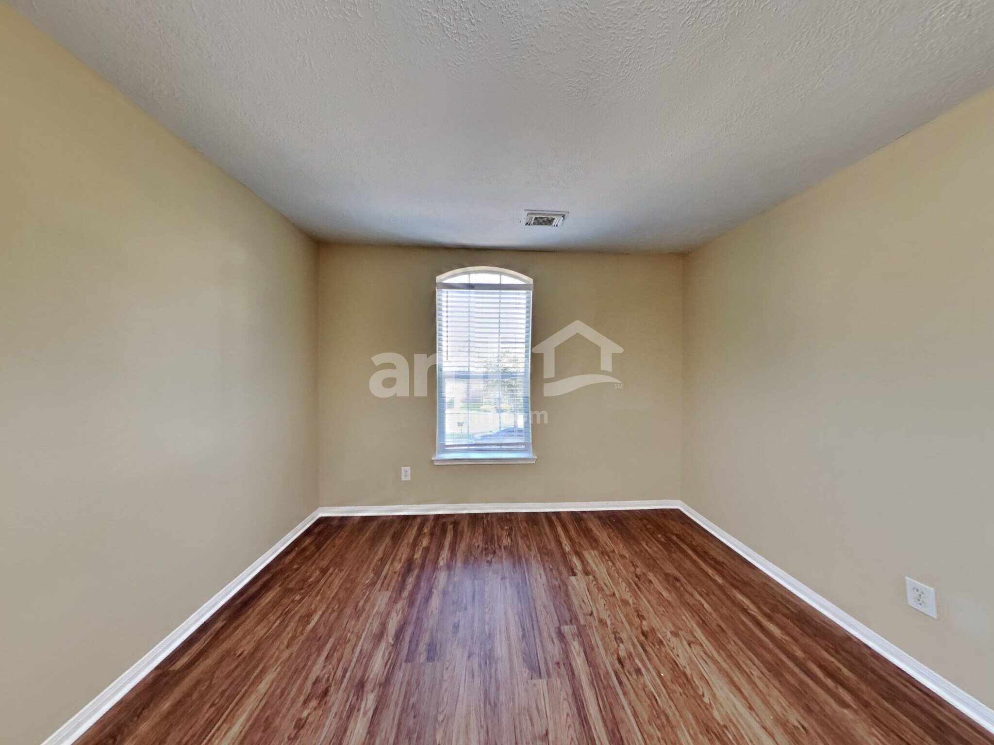 Building Photo - 9419 Stoneridge Canyon Ln