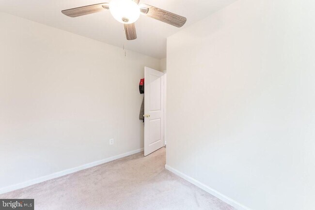 Building Photo - 163 Emmet St