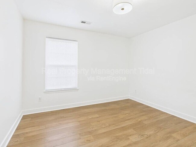 Building Photo - 236 Huntstree Pl