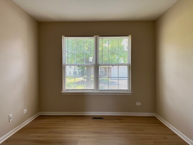 Building Photo - 2737 Borkshire Ln