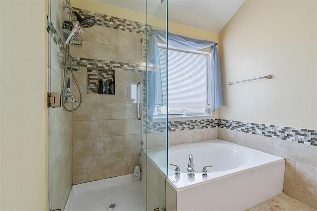 Building Photo - 1003 Stonebrook Dr