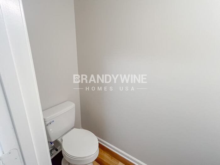 Building Photo - 7170 Ravenwood Ln