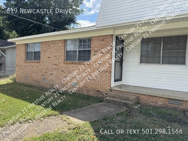 Building Photo - 619 Newcastle Dr