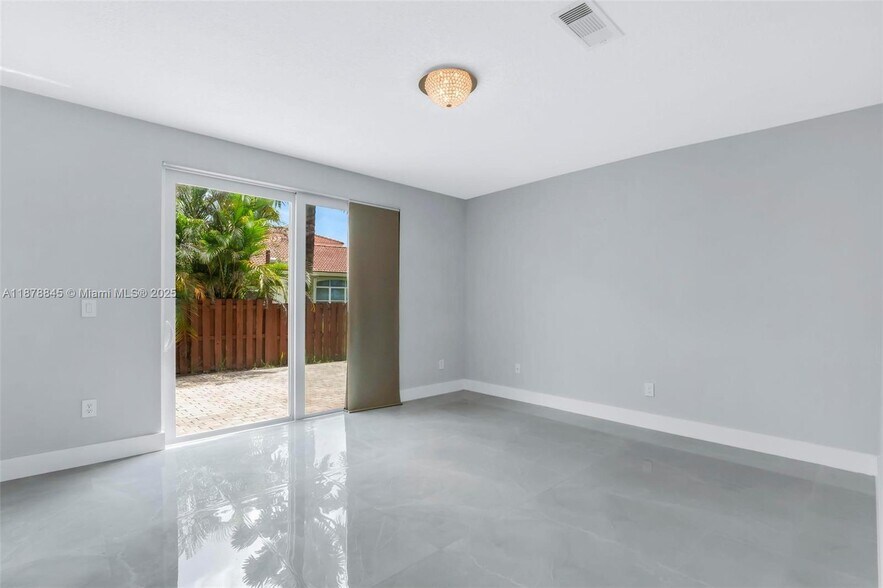 Building Photo - 801 NW 134th Ave
