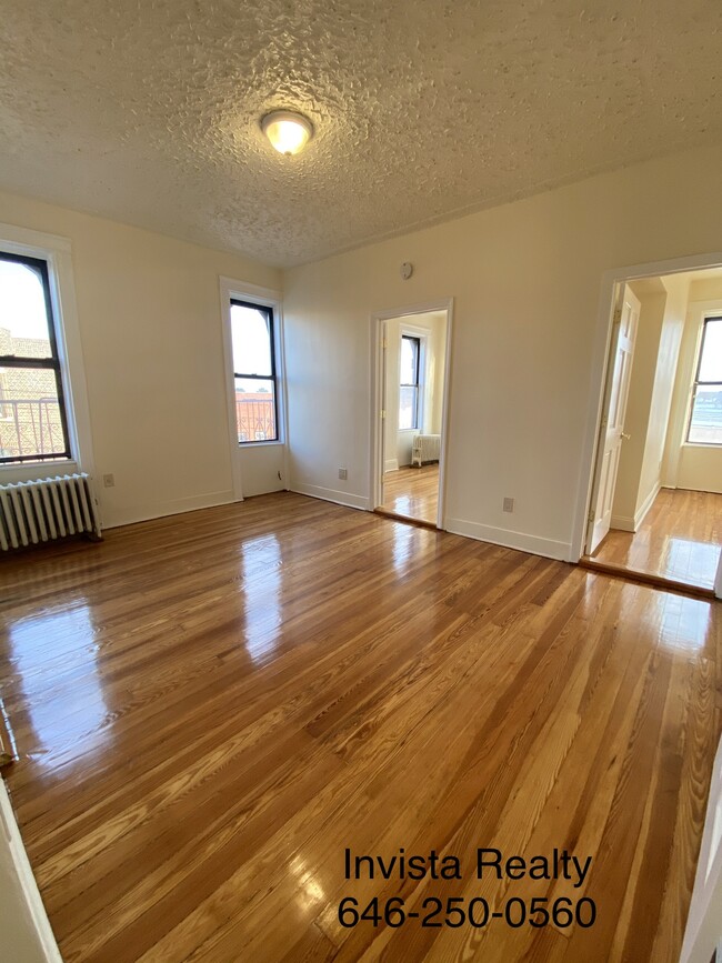 Building Photo - 3004 47th St