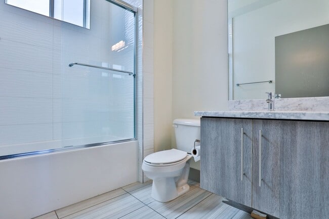 Building Photo - Gemini Townhomes