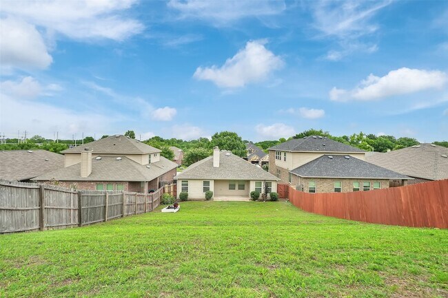 Building Photo - 1209 Evers Dr