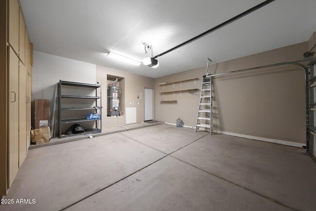 Building Photo - 1642 W Windsong Dr