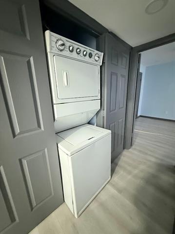 Building Photo - 6646 E Lovers Ln