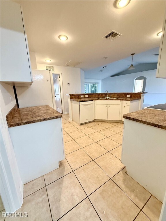 Building Photo - 1116 Calvert Ave