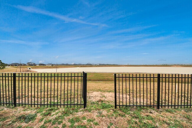 Building Photo - 1310 Bison View Ln