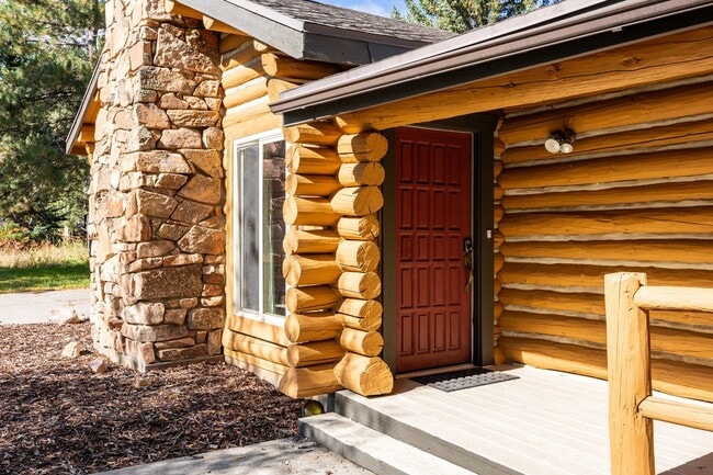 Building Photo - Updated Log Cabin in Park City — Modern Co...