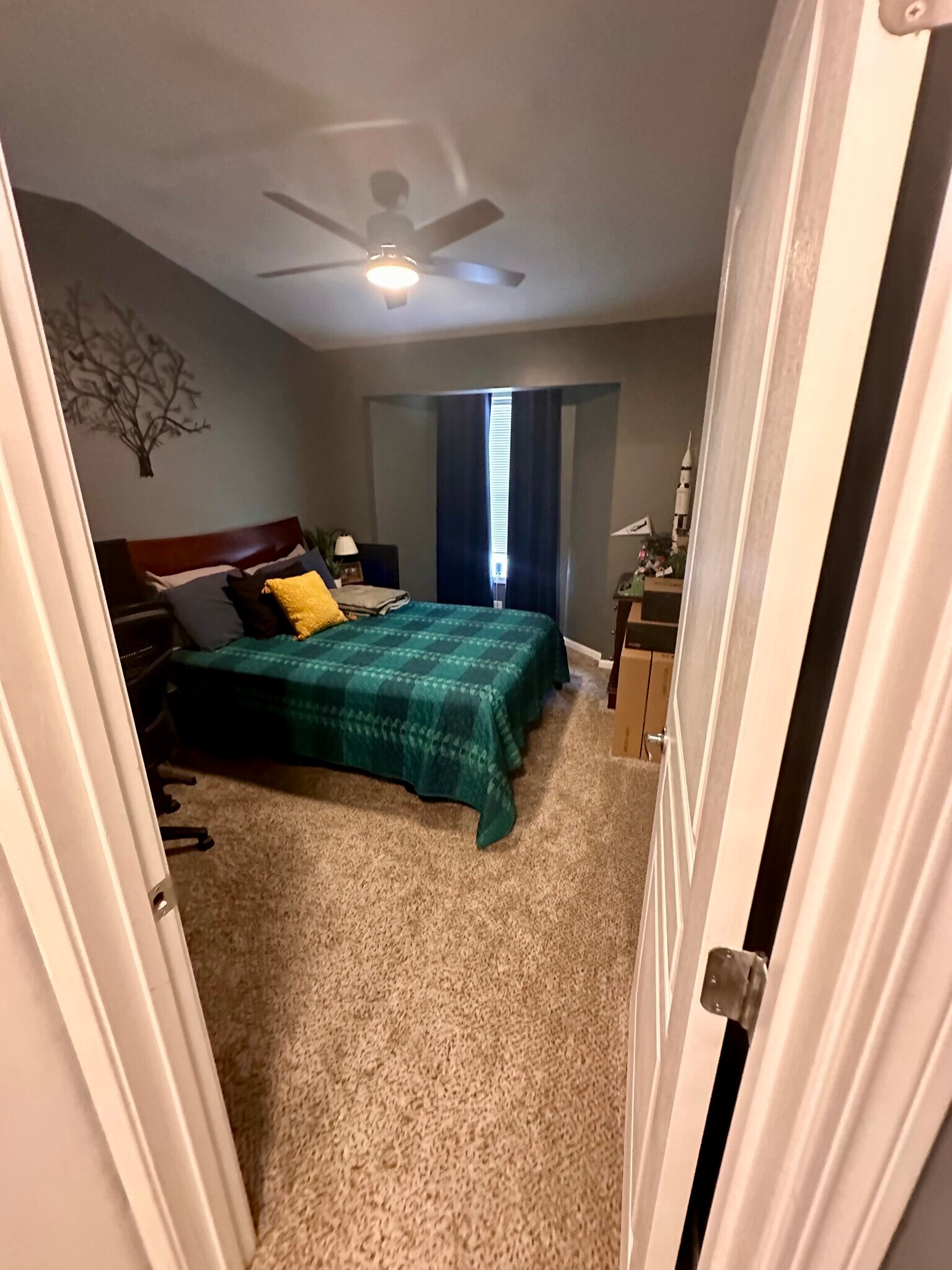 Building Photo - 518 N 5th St