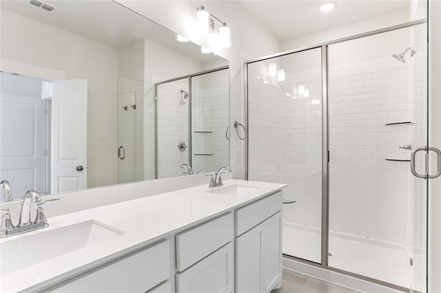 Building Photo - 7725 Reis Ln