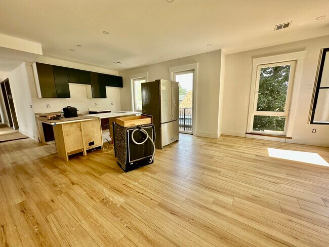 Building Photo - 99 Mount Pleasant Ave