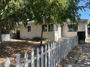 Building Photo - Bald