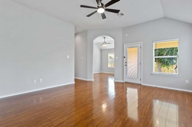 Building Photo - 20725 Mead Bend