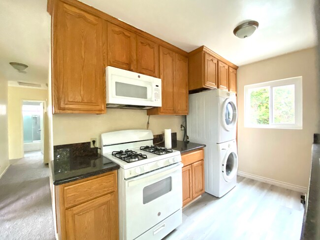 Building Photo - 9107 Cattaraugus Ave