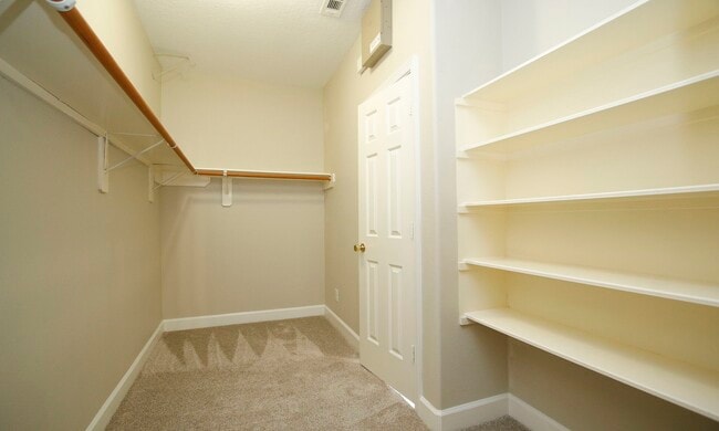 Building Photo - 27131 Sunset Pines Dr