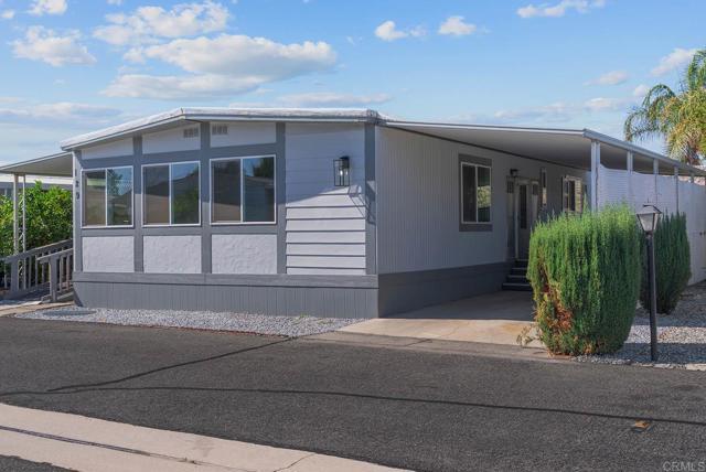 Building Photo - 5001 W Florida Ave