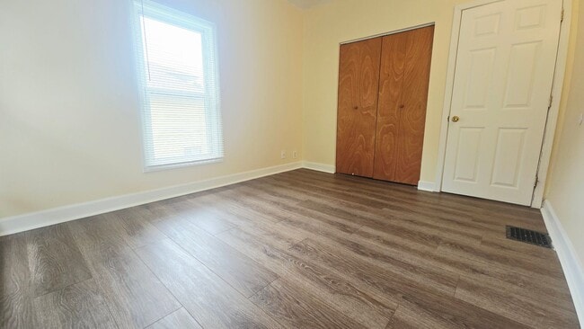 Building Photo - 1307 Jackson St