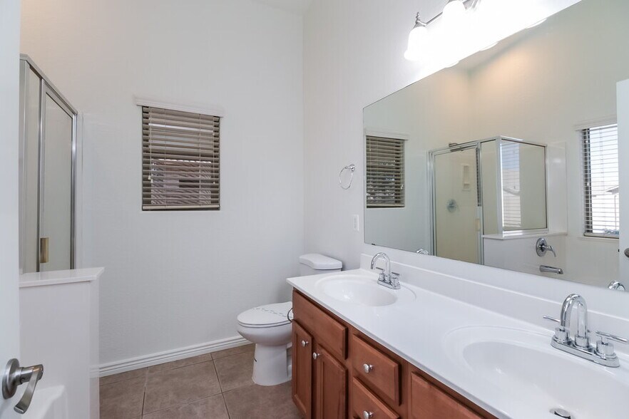 Building Photo - 3688 W Yellow Peak Dr