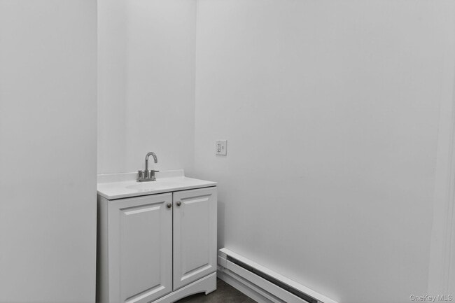 Building Photo - 2016 Old Rte 17