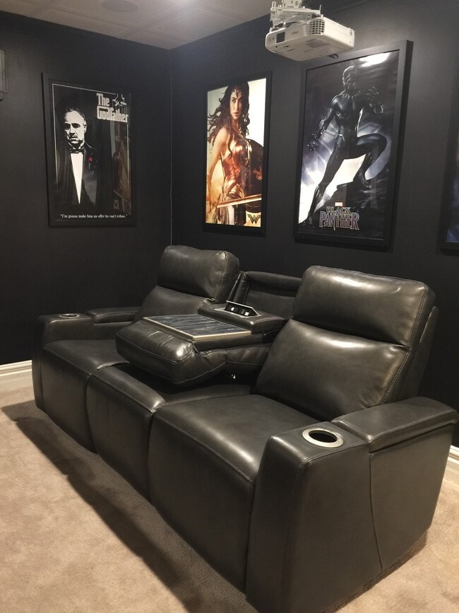 Building Photo - 5000 Wildeoak Trail