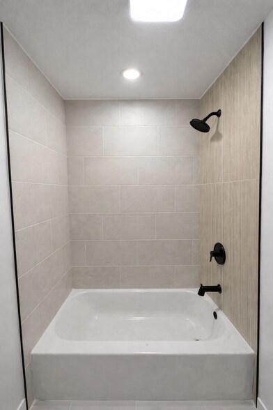 Building Photo - 5964 Gilman Way