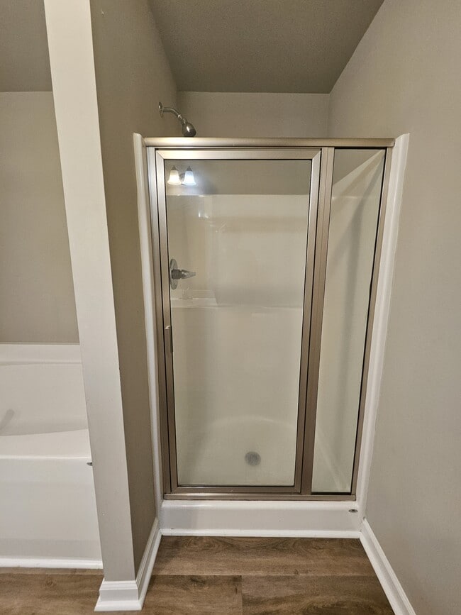 Building Photo - 318 N Landing Dr