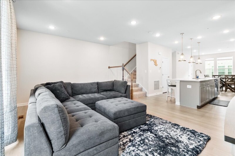 Building Photo - 2583 Grangemill Ln