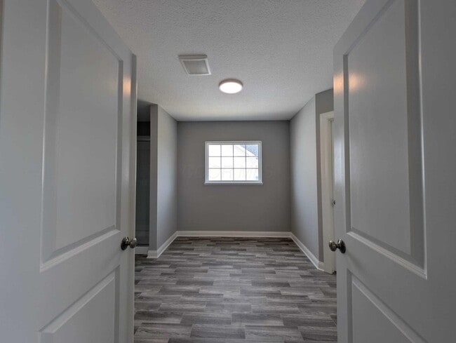 Building Photo - 7301 Aster Wy