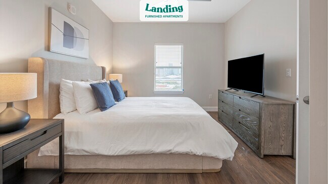 Building Photo - 641 Division St