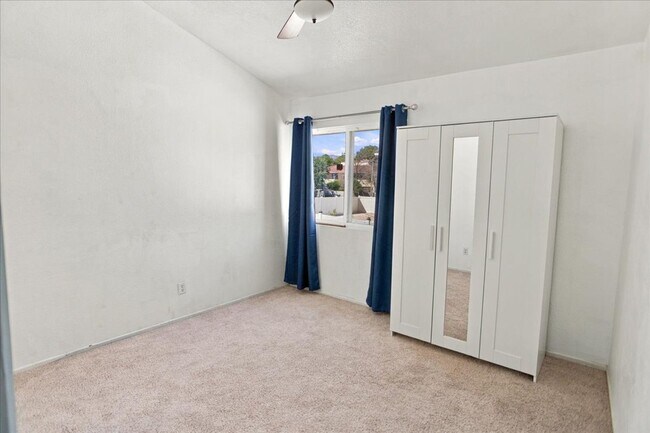 Building Photo - 40067 Villa Moura Dr