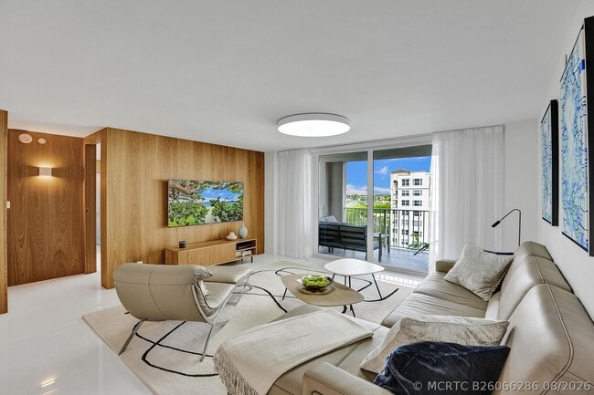 Building Photo - 3606 S Ocean Blvd