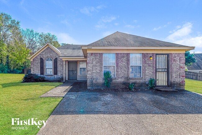 Primary Photo - 4643 Blue River Cove