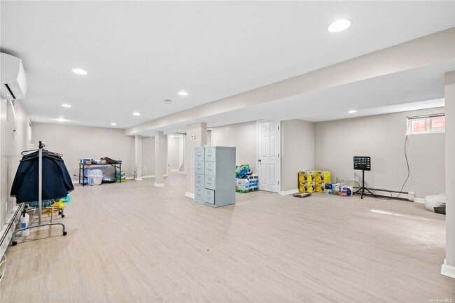 Building Photo - 181 Schley Ave