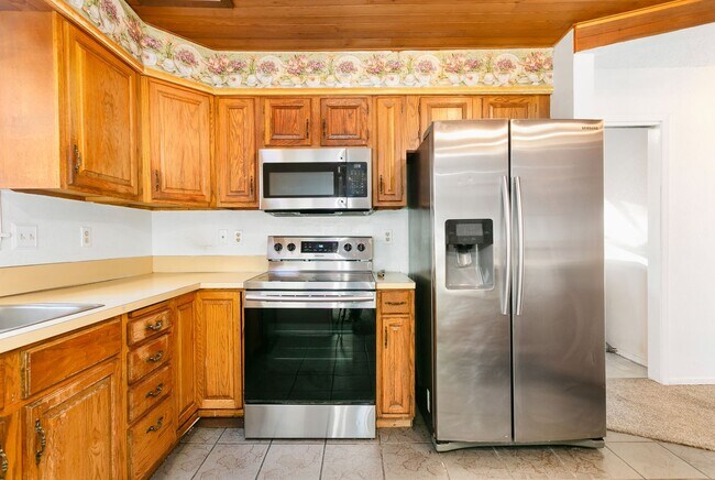 Building Photo - Spacious Tacoma Home for Rent – Available Now!