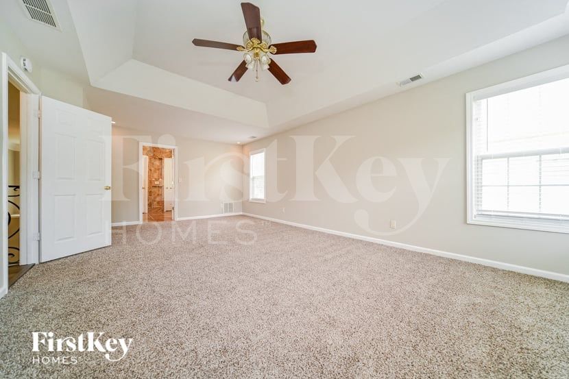 Building Photo - 7504 Cole Ln