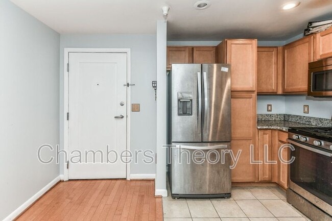 Building Photo - 350 G St SW