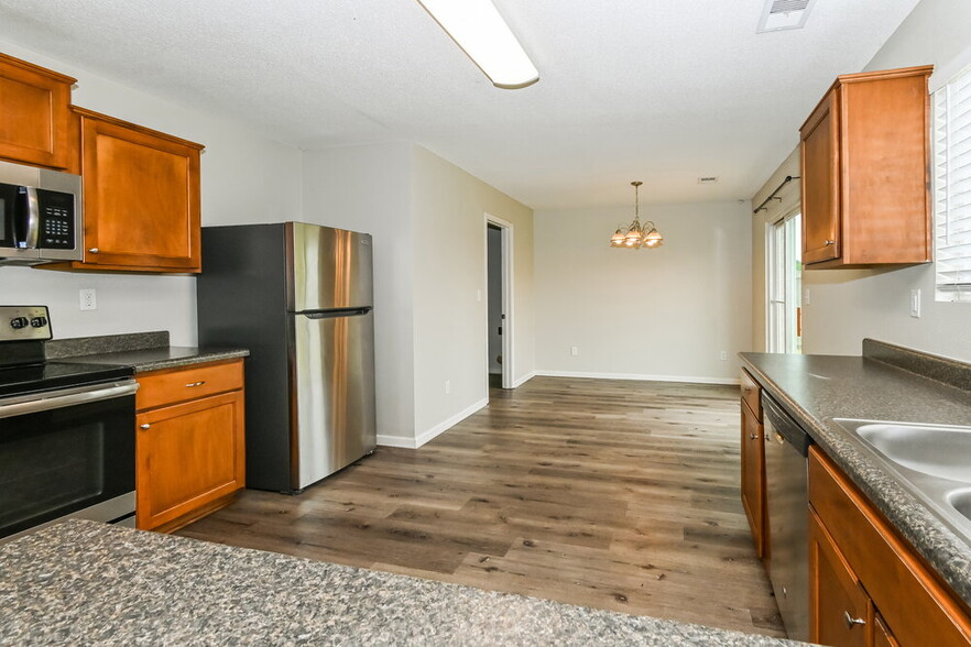 Building Photo - 7768 Gosbrook Ln