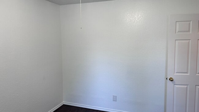Building Photo - 1020 Baldwin Dr