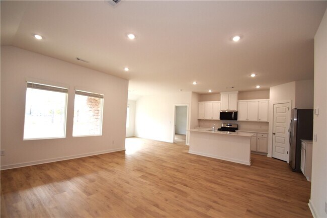 Building Photo - 373 Florida Ave