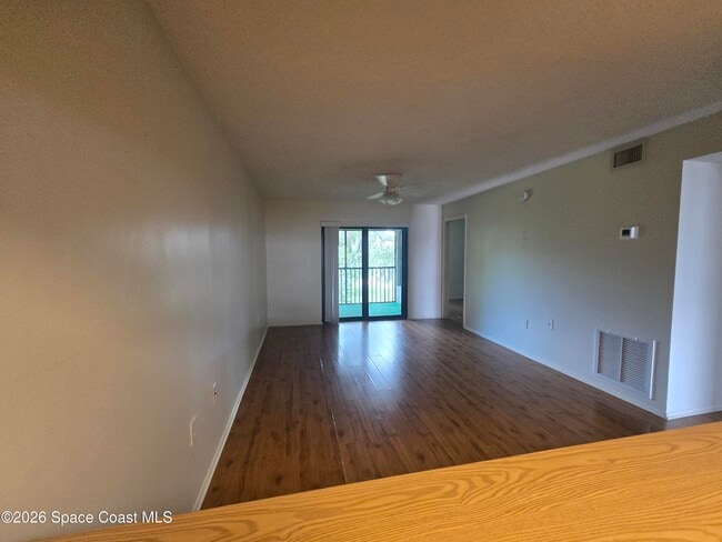 Building Photo - 515 Landings Way