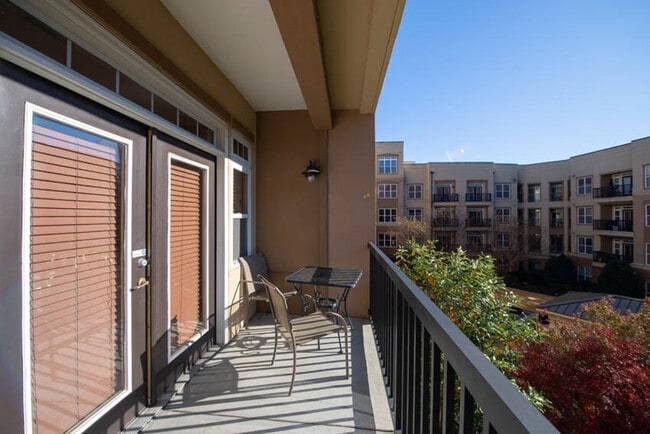 Building Photo - 2035 Renaissance Park Pl