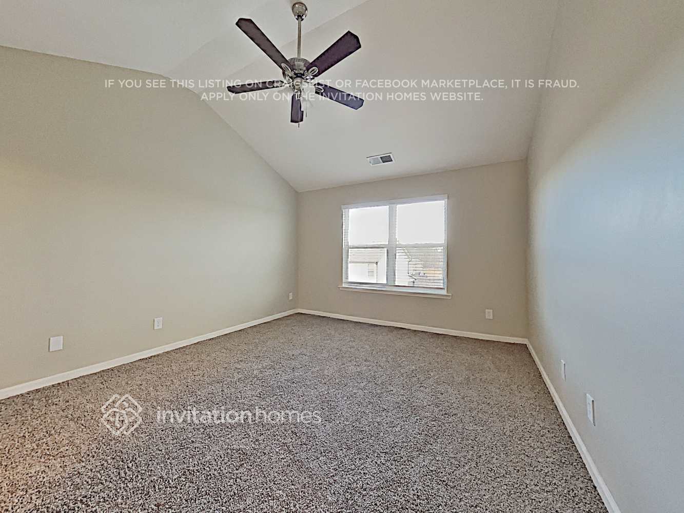 Building Photo - 925 Donington Cir SE