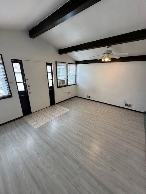 Building Photo - 56 Wilson St