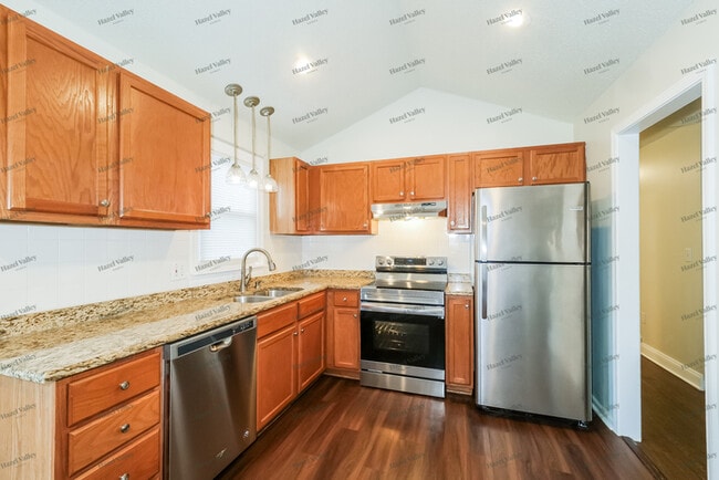 Building Photo - 13305 Winchester Ave